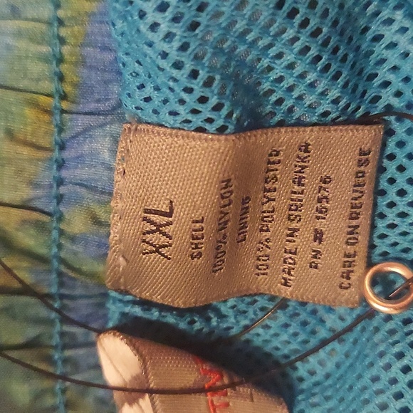 Men's Perry Ellis America swim trunks - Picture 6 of 6